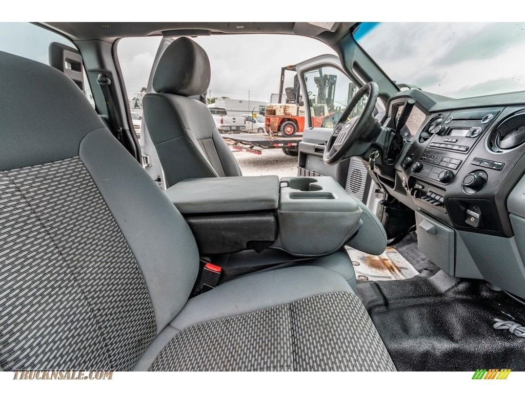 2015 F250 Super Duty Lariat Super Cab 4x4 - Oxford White / Adobe photo #33
