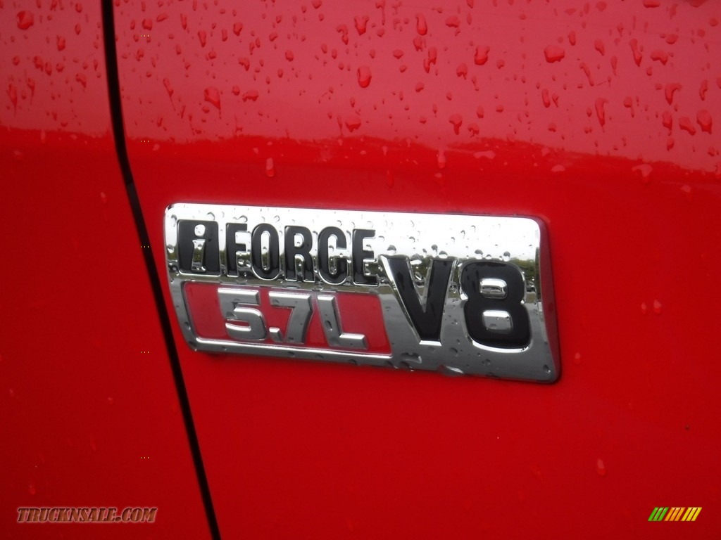 2008 Tundra SR5 Double Cab 4x4 - Radiant Red / Graphite Gray photo #9