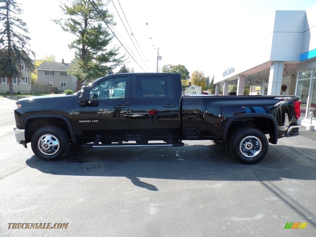 2020 Silverado 3500HD LT Crew Cab 4x4 - Black / Jet Black photo #13 2020 Silverado 3500HD LT Crew Cab 4x4 - Black / Jet Black photo #13