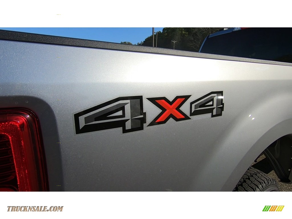 2020 F250 Super Duty XLT Crew Cab 4x4 - Iconic Silver / Medium Earth Gray photo #9