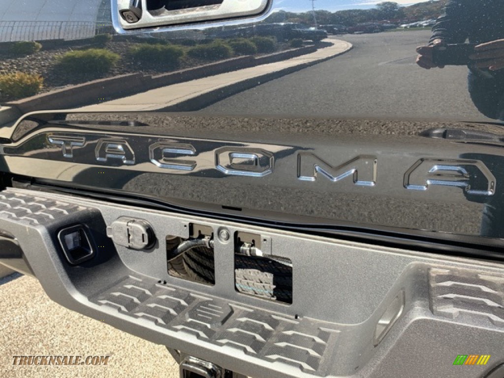 2021 Tacoma TRD Sport Double Cab 4x4 - Midnight Black Metallic / TRD Cement/Black photo #30