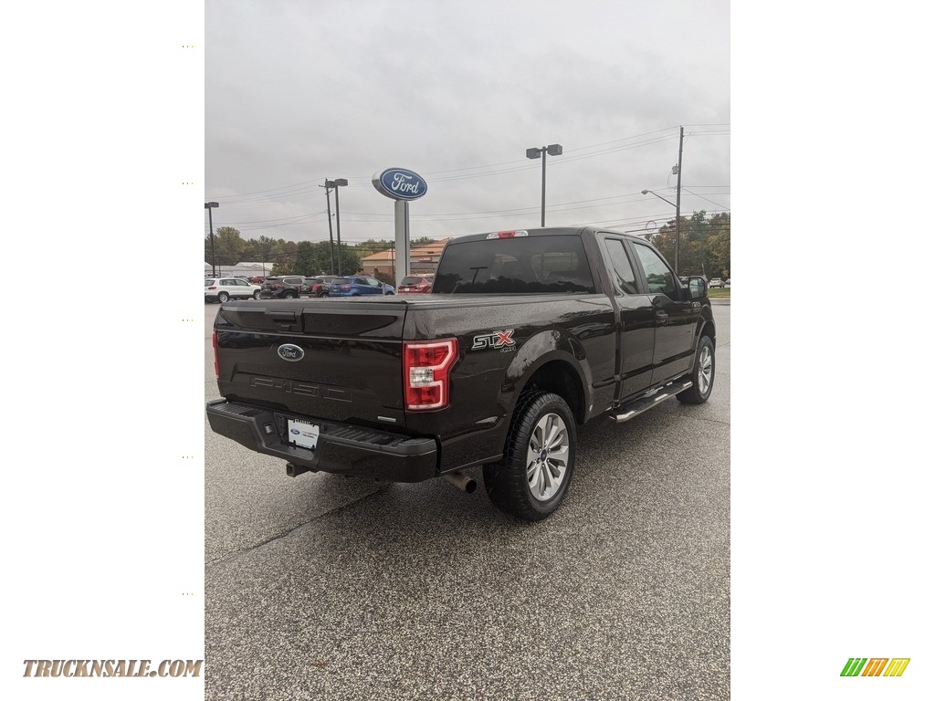 2018 F150 XL SuperCab 4x4 - Magma Red / Earth Gray photo #5