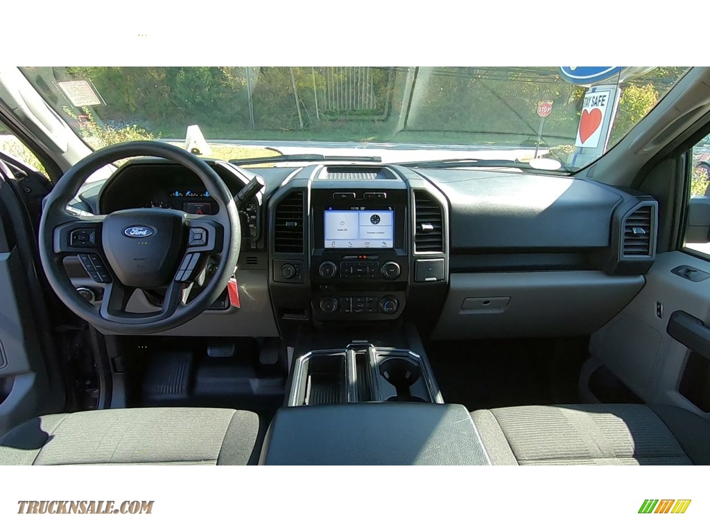 2017 F150 XL SuperCab 4x4 - Magnetic / Earth Gray photo #20