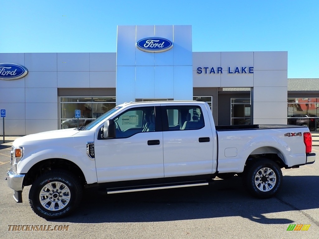 Oxford White / Medium Earth Gray Ford F250 Super Duty XLT Crew Cab 4x4