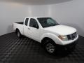 Nissan Frontier XE King Cab Avalanche White photo #2