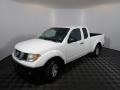 Nissan Frontier XE King Cab Avalanche White photo #9