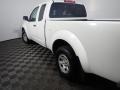 Nissan Frontier XE King Cab Avalanche White photo #17