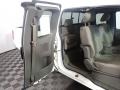 Nissan Frontier XE King Cab Avalanche White photo #33