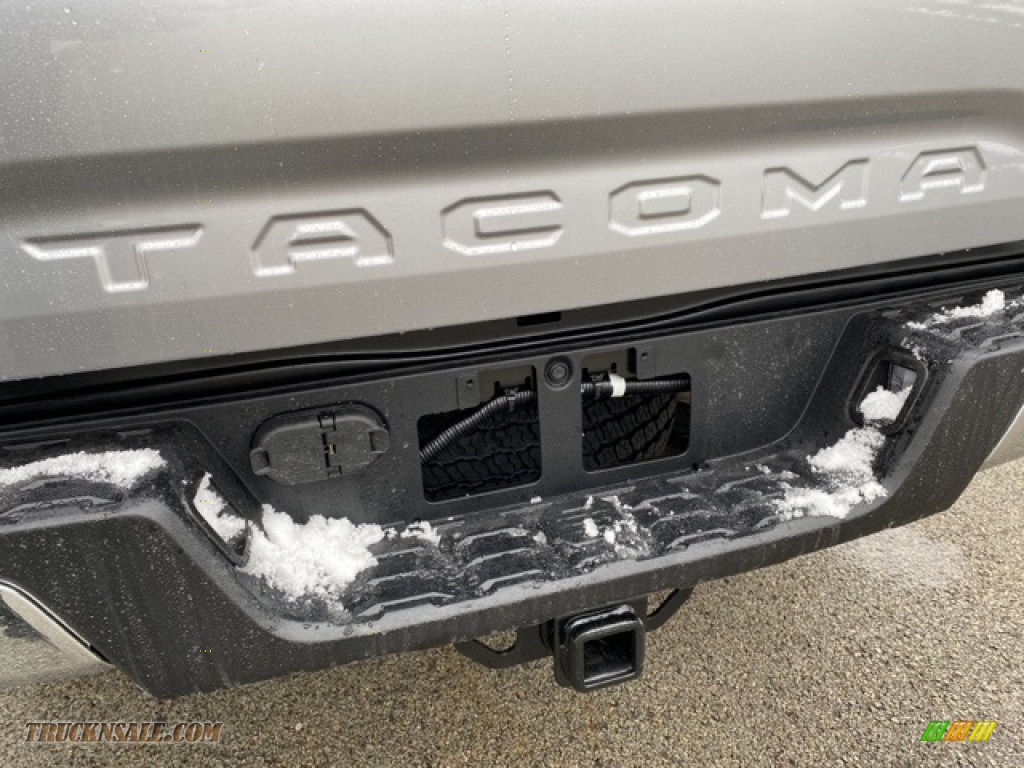 2021 Tacoma TRD Off Road Double Cab 4x4 - Silver Sky Metallic / TRD Cement/Black photo #22