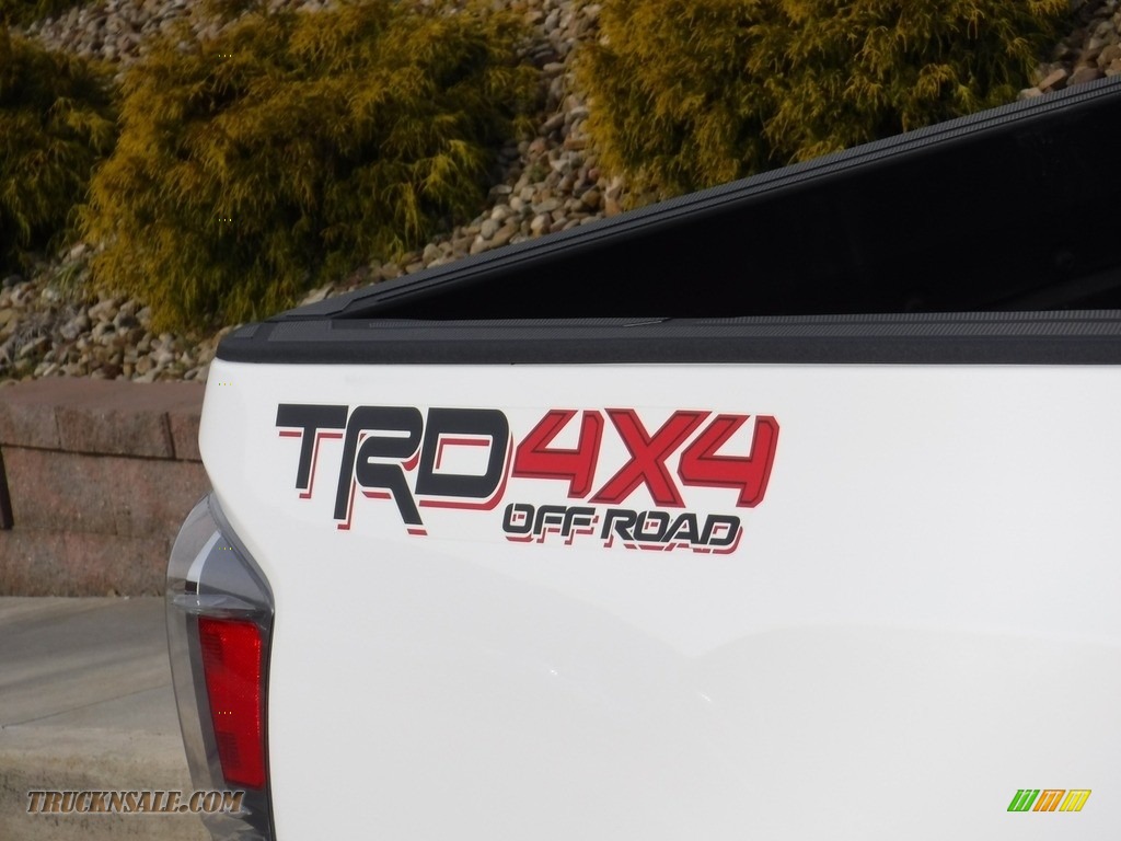 2021 Tacoma TRD Off Road Double Cab 4x4 - Super White / TRD Cement/Black photo #11