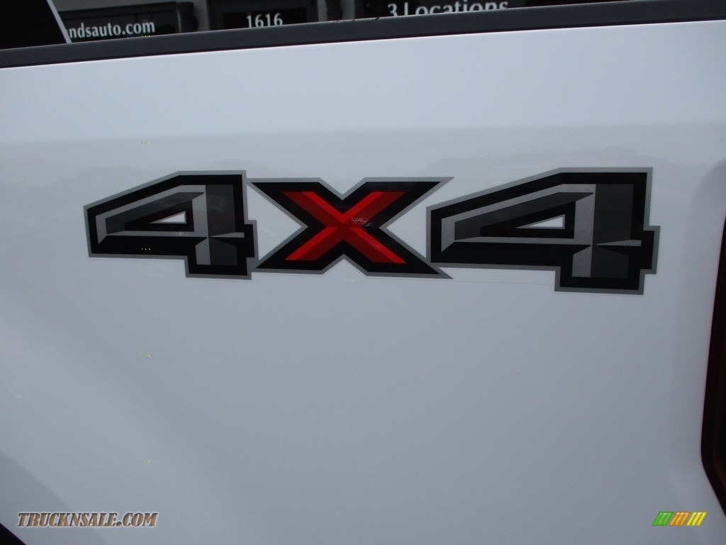 2020 F250 Super Duty XLT Crew Cab 4x4 - Oxford White / Medium Earth Gray photo #38