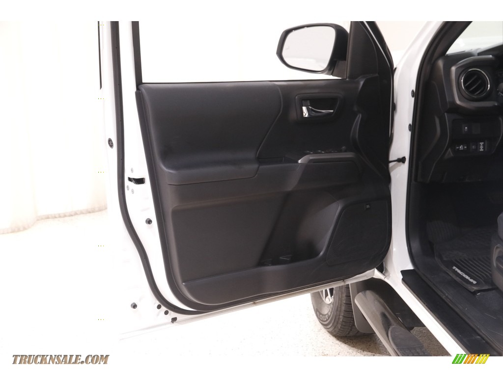 2020 Tacoma TRD Sport Double Cab 4x4 - Super White / Black photo #4