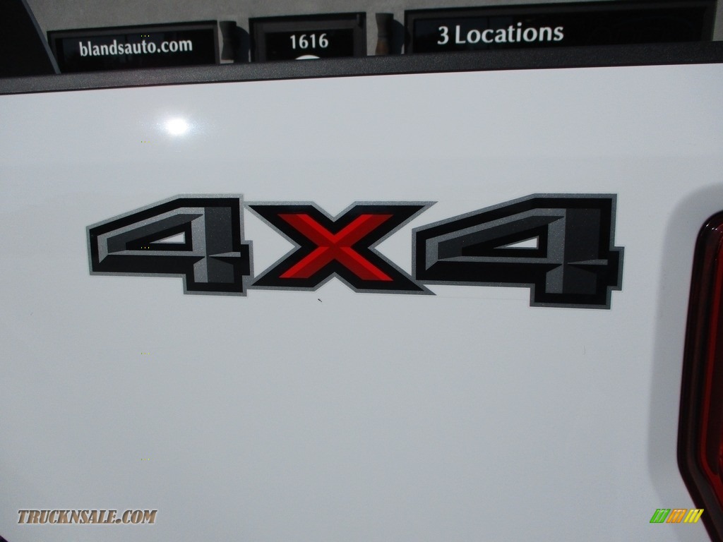 2021 F250 Super Duty XLT Crew Cab 4x4 - Oxford White / Medium Earth Gray photo #37