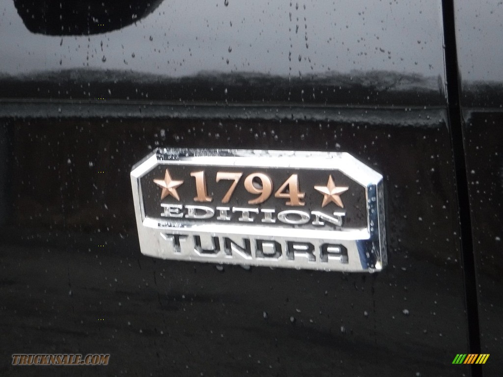 2021 Tundra 1794 CrewMax 4x4 - Midnight Black Metallic / 1794 Edition Brown/Black photo #11