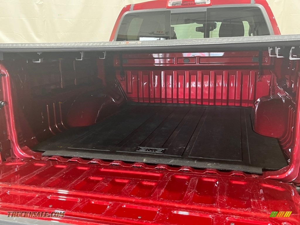 2019 Canyon SLE Crew Cab 4WD - Red Quartz Tintcoat / Jet Black photo #9