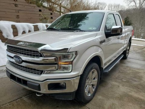 Oxford White 2019 Ford F150 Lariat SuperCab 4x4