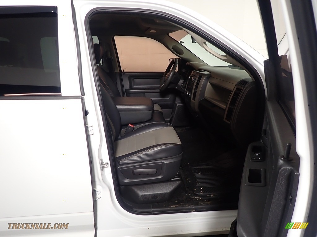 2012 Ram 1500 ST Crew Cab 4x4 - Bright White / Dark Slate Gray/Medium Graystone photo #35