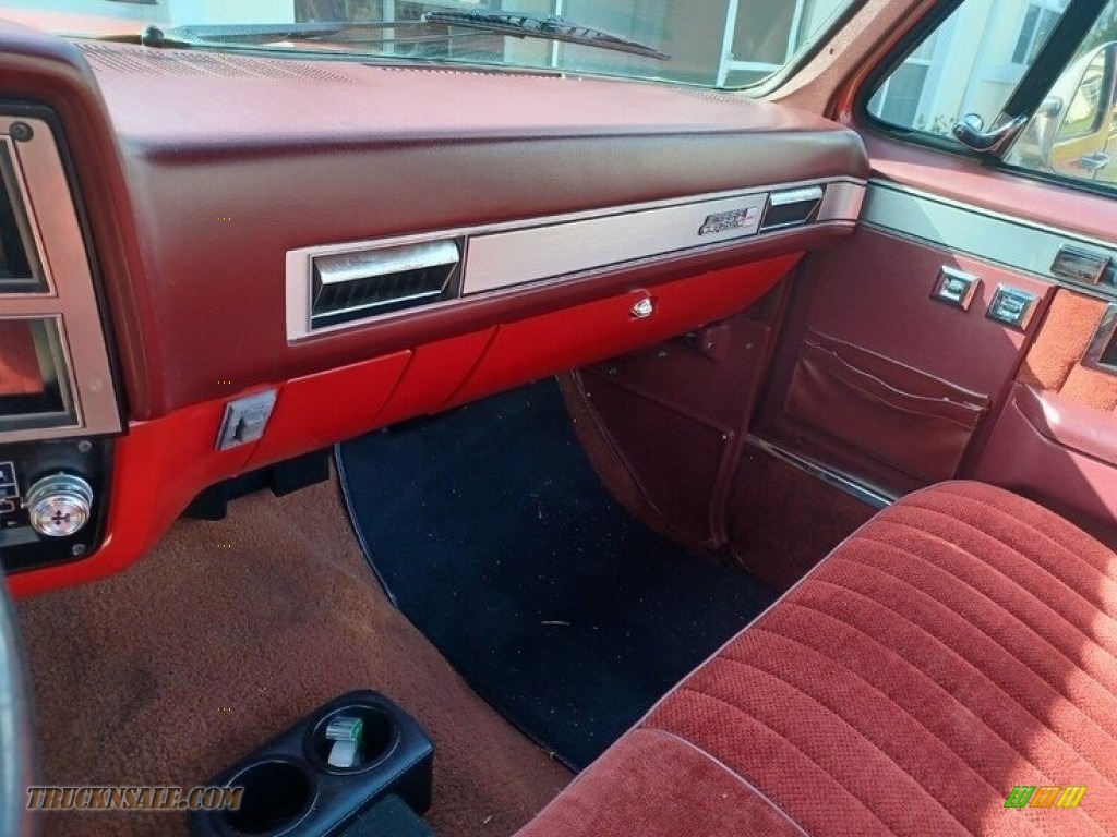 1986 C/K C1500 Sierra Classic Regular Cab - Apple Red / Red photo #2