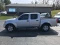Nissan Frontier SE Crew Cab 4x4 Radiant Silver photo #1