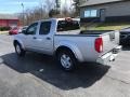 Nissan Frontier SE Crew Cab 4x4 Radiant Silver photo #9