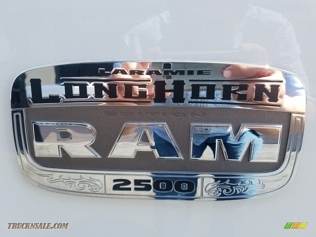 2011 Ram 2500 HD Laramie Crew Cab 4x4 - Bright White / Light Pebble Beige/Bark Brown photo #4