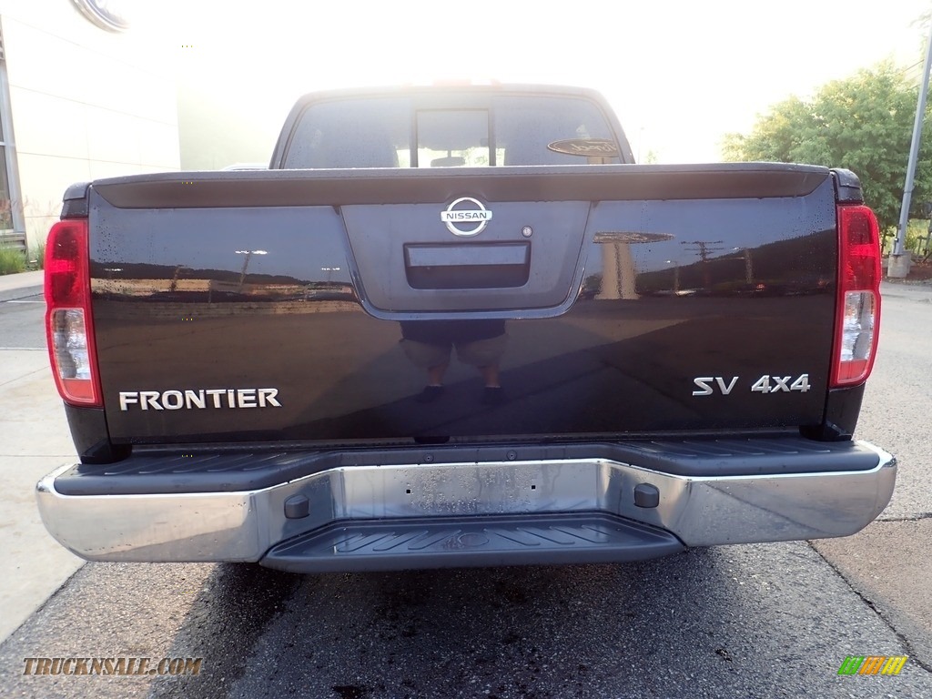 2021 Frontier SV Crew Cab 4x4 - Magnetic Black Pearl / Steel photo #3