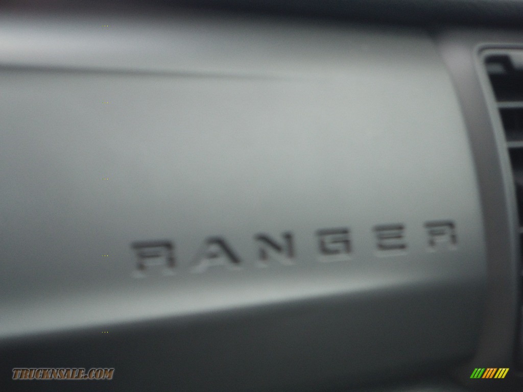 2019 Ranger XL SuperCrew 4x4 - Shadow Black / Ebony photo #28