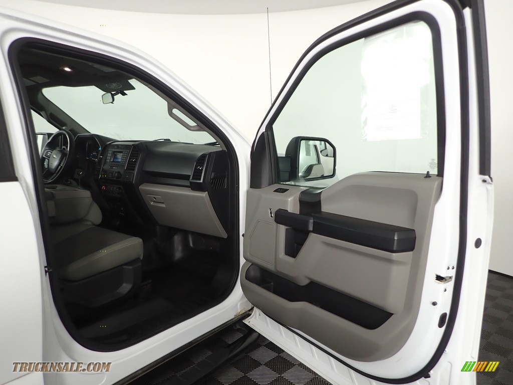2016 F150 XL Regular Cab 4x4 - Oxford White / Medium Earth Gray photo #20