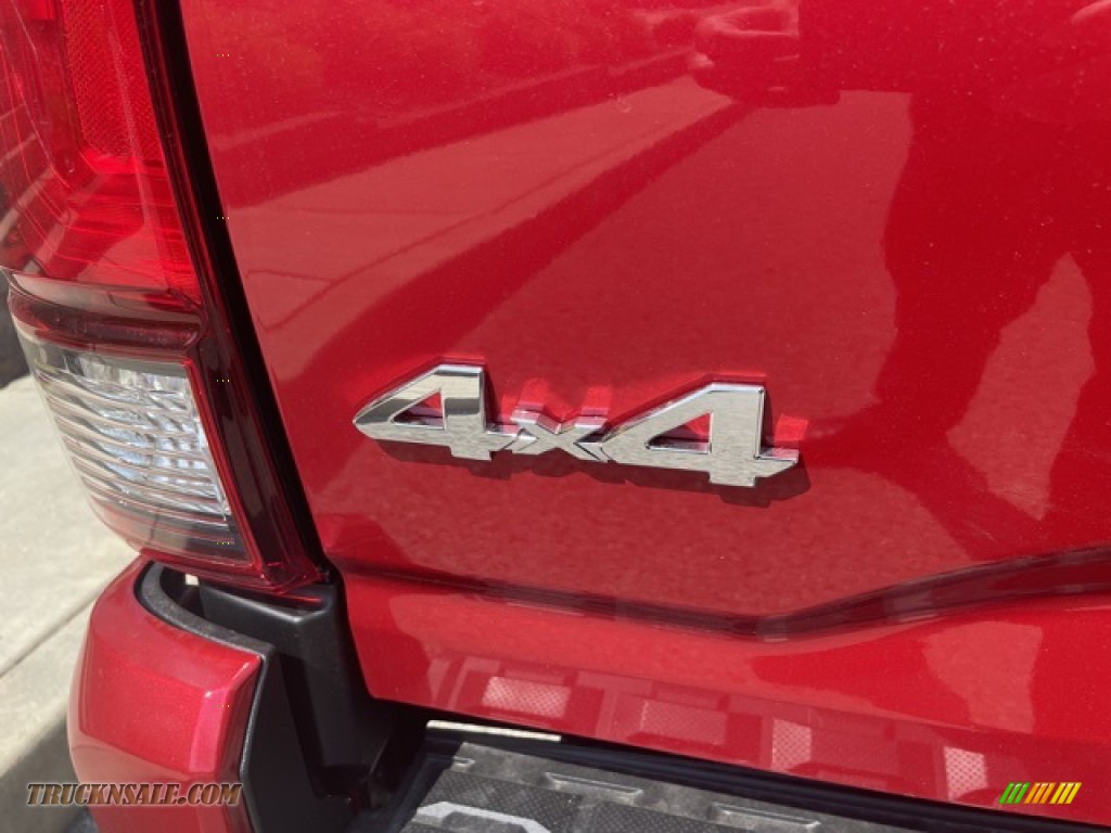 2022 Tacoma SR Double Cab 4x4 - Barcelona Red Metallic / Cement Gray photo #10