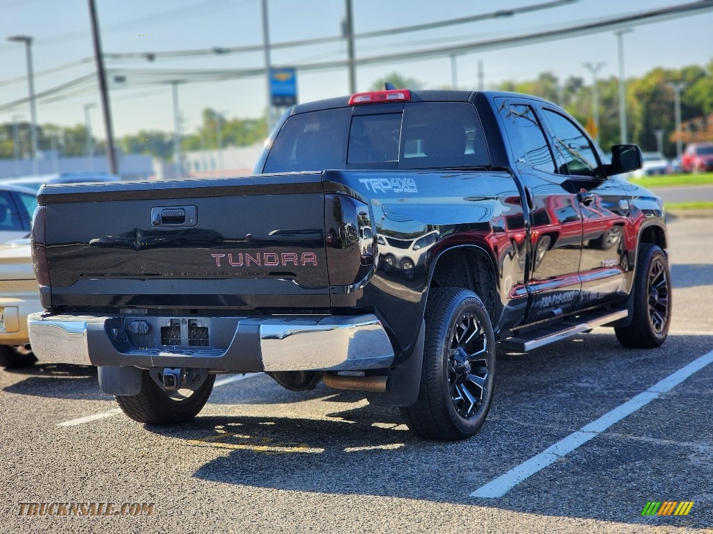 2020 Tundra SR5 Double Cab 4x4 - Midnight Black Metallic / Black photo #6