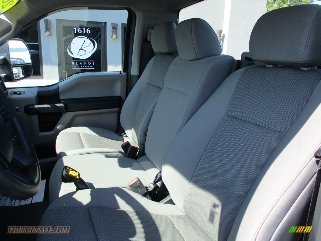 2020 F250 Super Duty XL Regular Cab 4x4 - Blue Jeans / Medium Earth Gray photo #8