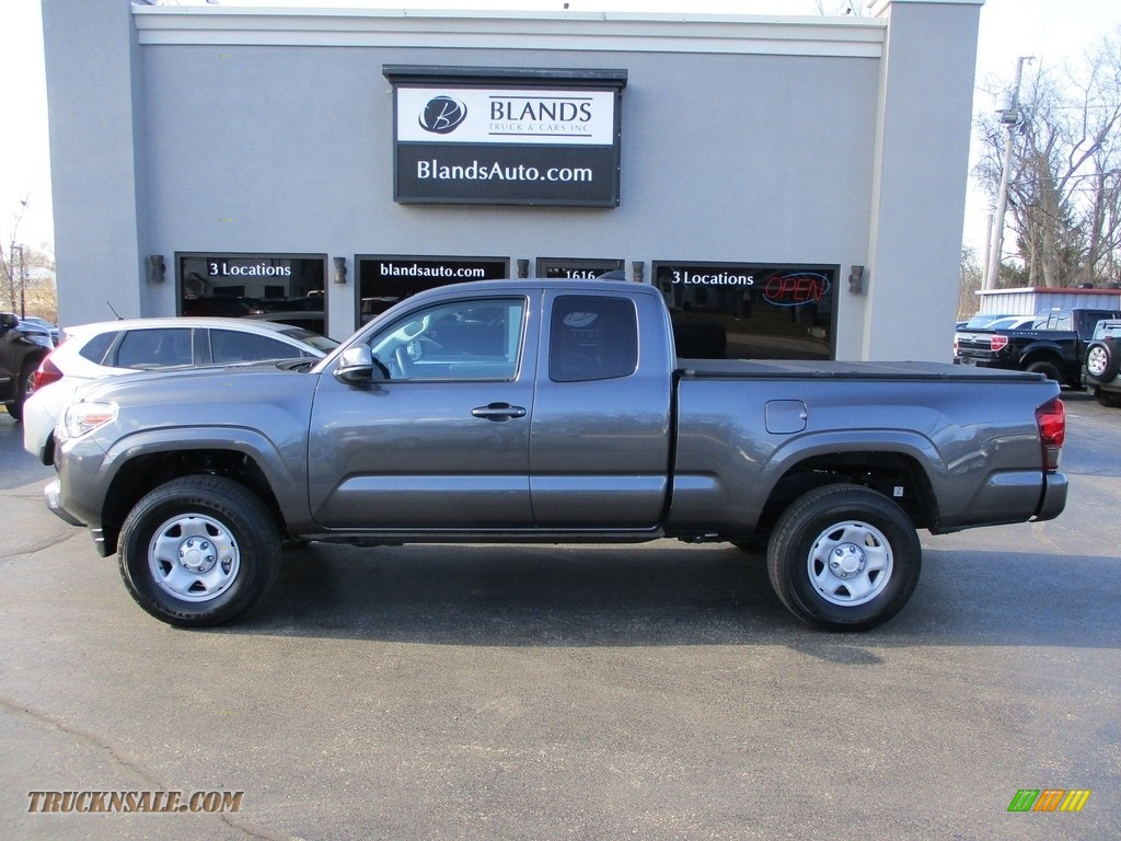 Magnetic Gray Metallic / Cement Gray Toyota Tacoma SR Access Cab