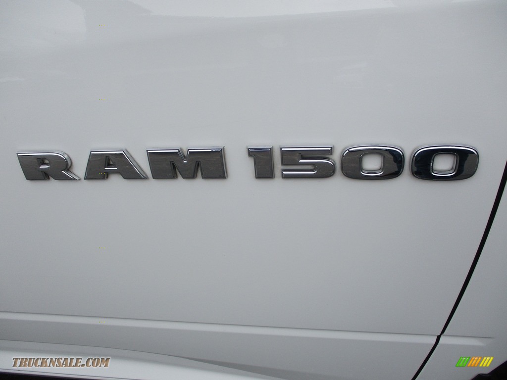 2012 Ram 1500 ST Quad Cab 4x4 - Bright White / Dark Slate Gray/Medium Graystone photo #26