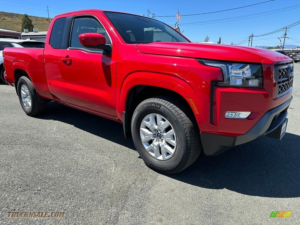 2023 Frontier SV King Cab - Cardinal Red Metallic Tricoat / Charcoal photo #1
