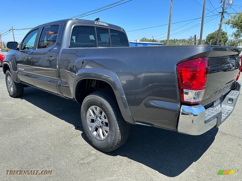2017 Tacoma SR5 Double Cab - Magnetic Gray Metallic / Cement Gray photo #4