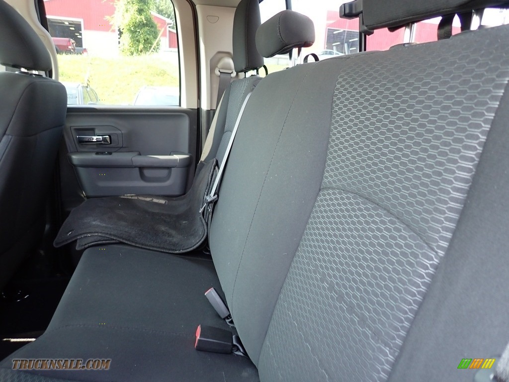 2019 1500 Classic Warlock Quad Cab 4x4 - Delmonico Red Pearl / Black photo #12