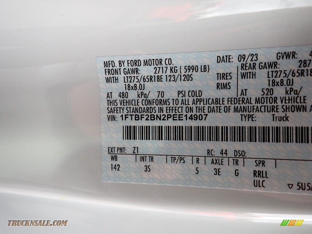 2023 F250 Super Duty XL Regular Cab 4x4 - Oxford White / Medium Dark Slate photo #16