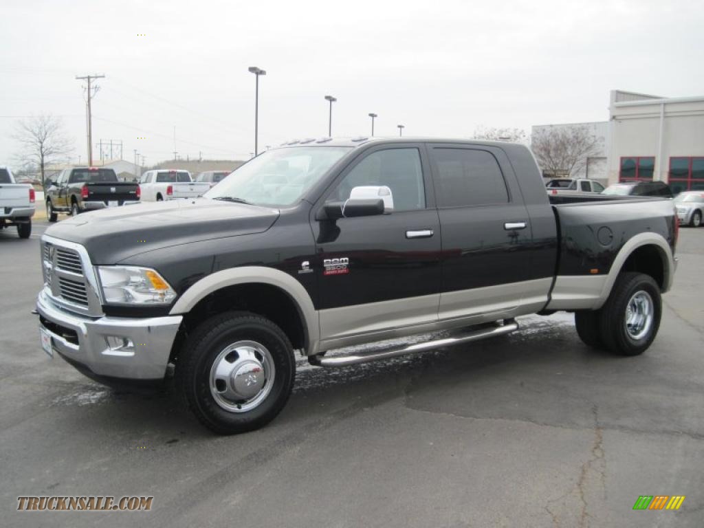 2010 Dodge Ram 3500 Laramie Mega Cab 4x4 Dually in Brilliant Black Crystal Pearl 142419
