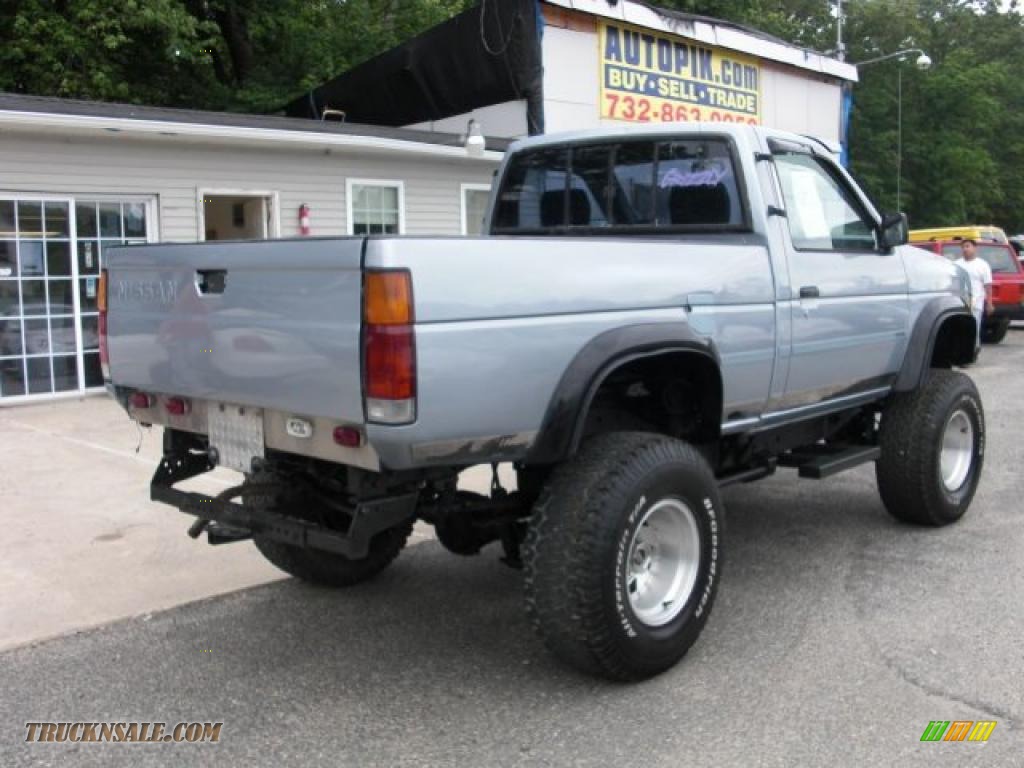 1990 Nissan king cab 4x4 for sale #2