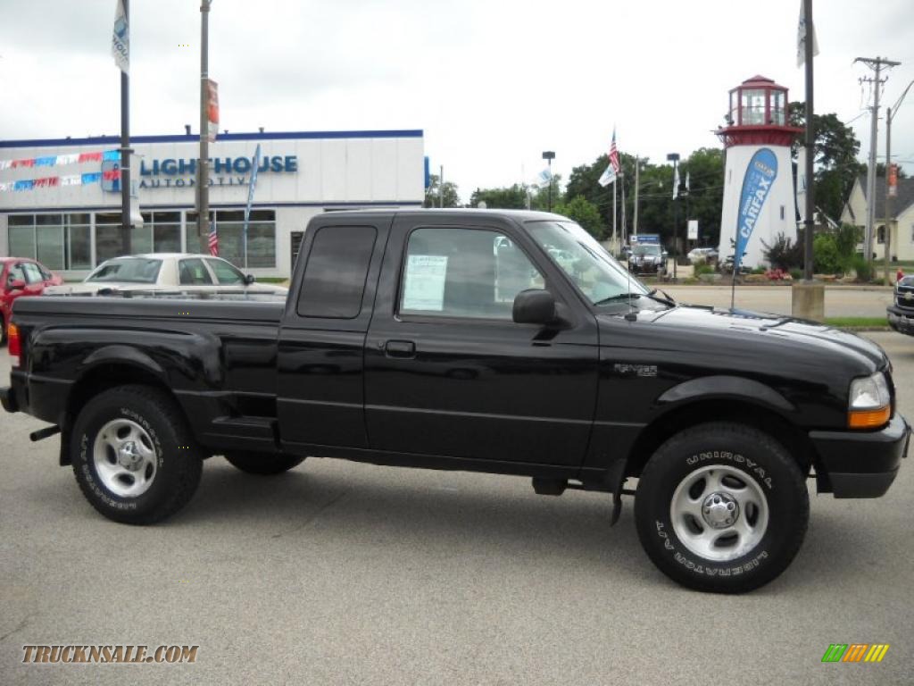 1999 Ranger XLT Extended Cab 4x4 - Black Clearcoat / Medium Graphite photo #1