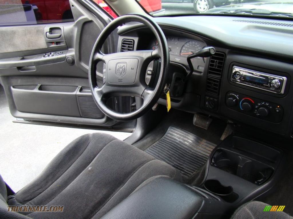 2003 Dakota SLT Quad Cab 4x4 - Bright Silver Metallic / Dark Slate Gray photo #18