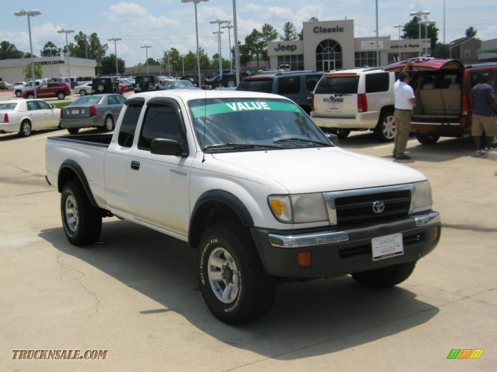 1999 Tacoma SR5 Extended Cab 4x4 - Natural White / Gray photo #7