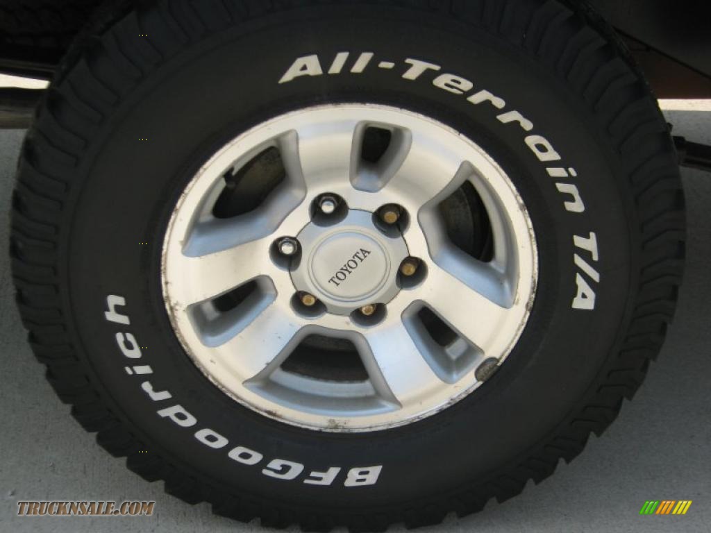 1999 Tacoma SR5 Extended Cab 4x4 - Natural White / Gray photo #16