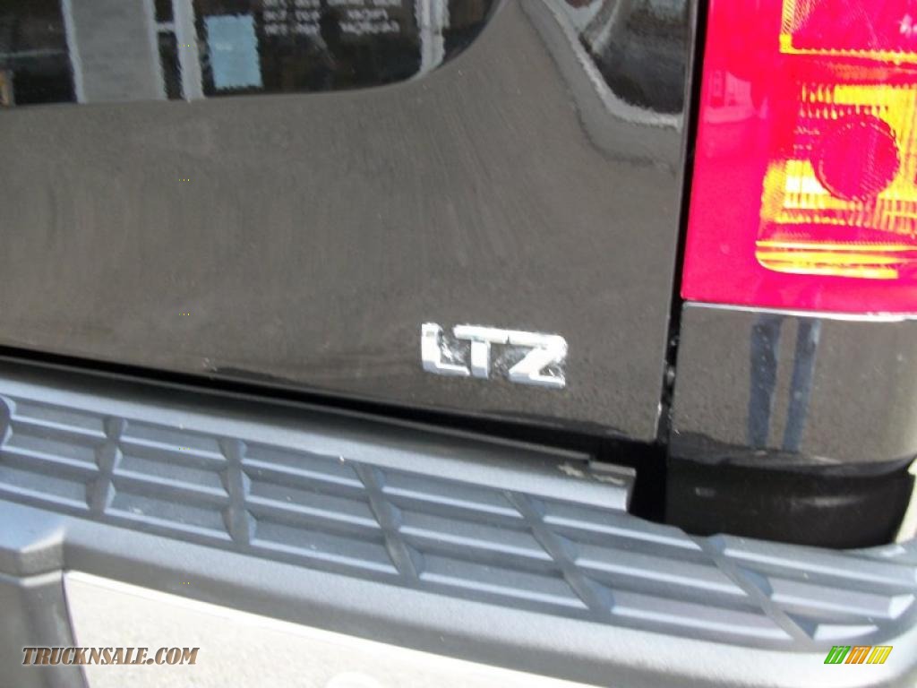 2008 Silverado 1500 LTZ Extended Cab 4x4 - Black / Light Titanium/Dark Titanium photo #8