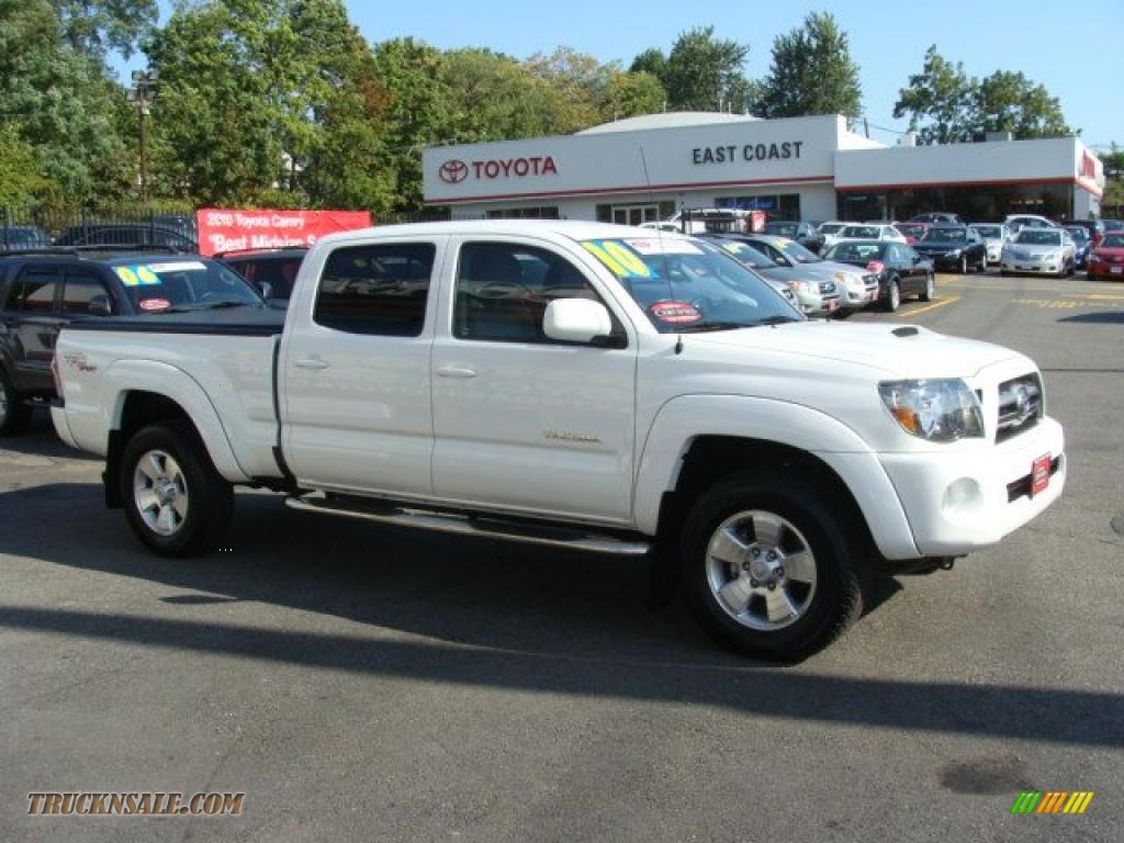 2010 Toyota V6 SR5 TRD Sport Double Cab 4x4 in Super White