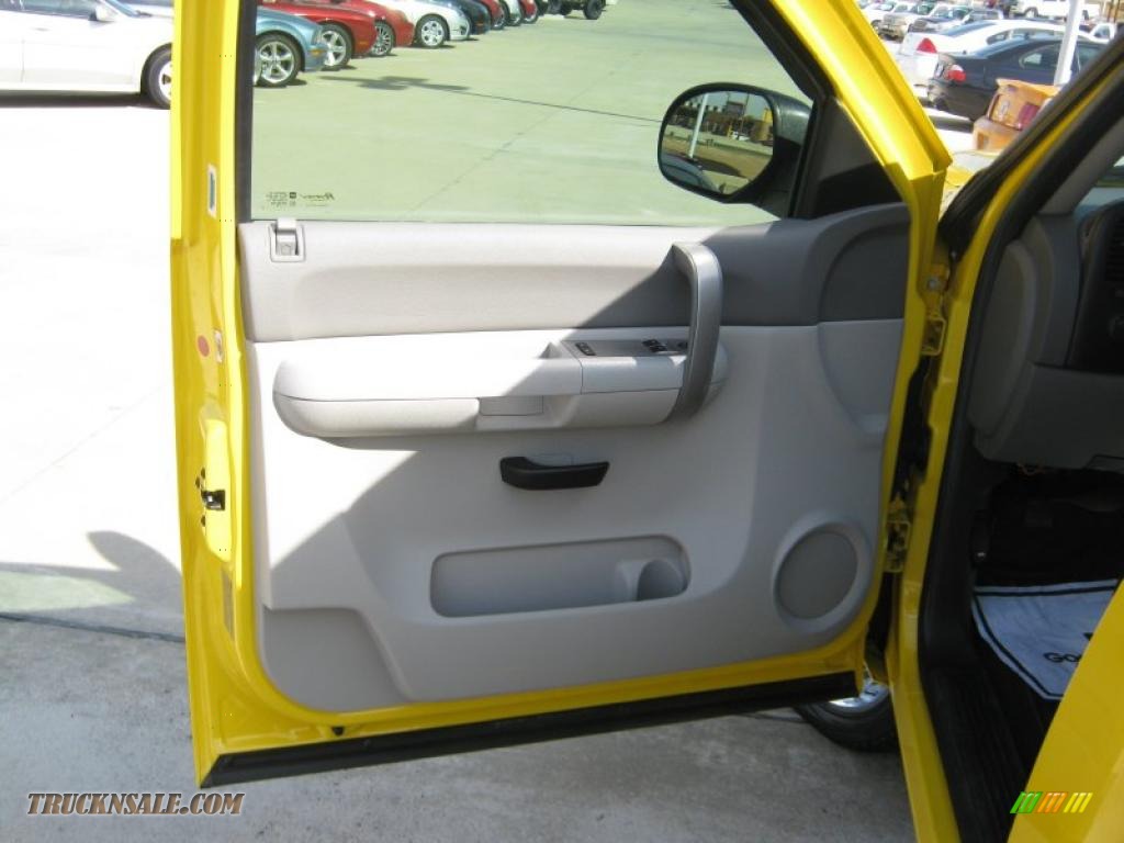 2008 Silverado 1500 LT Regular Cab - Yellow / Ebony photo #15