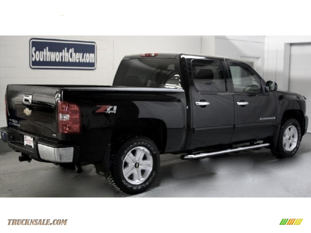 2009 Chevrolet Silverado 1500 LTZ Crew Cab 4x4 in Black 128945