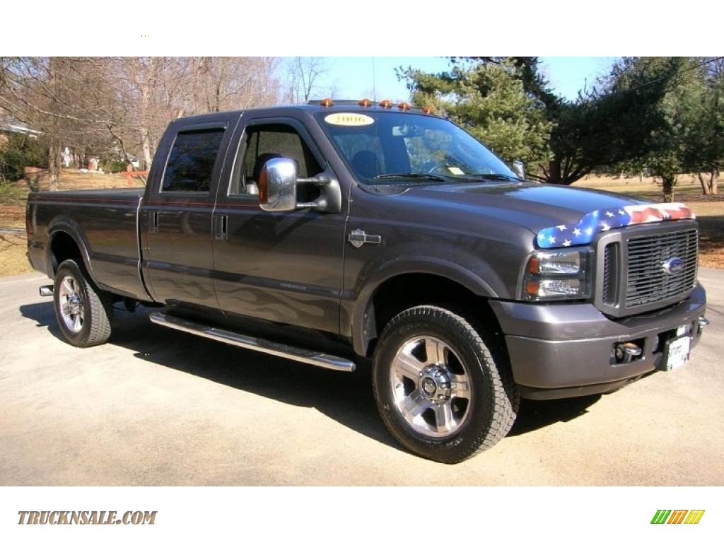 2006 Ford F350 Super Duty Harley Davidson Crew Cab 4x4 in Dark Shadow Grey Metallic photo 2