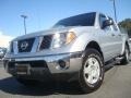 Nissan Frontier SE Crew Cab 4x4 Radiant Silver photo #1