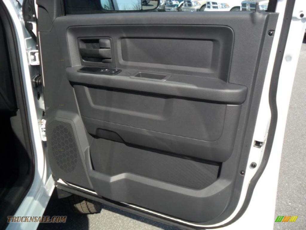 2011 Ram 4500 HD SLT Crew Cab 4x4 Chassis - Bright White / Dark Slate/Medium Graystone photo #23